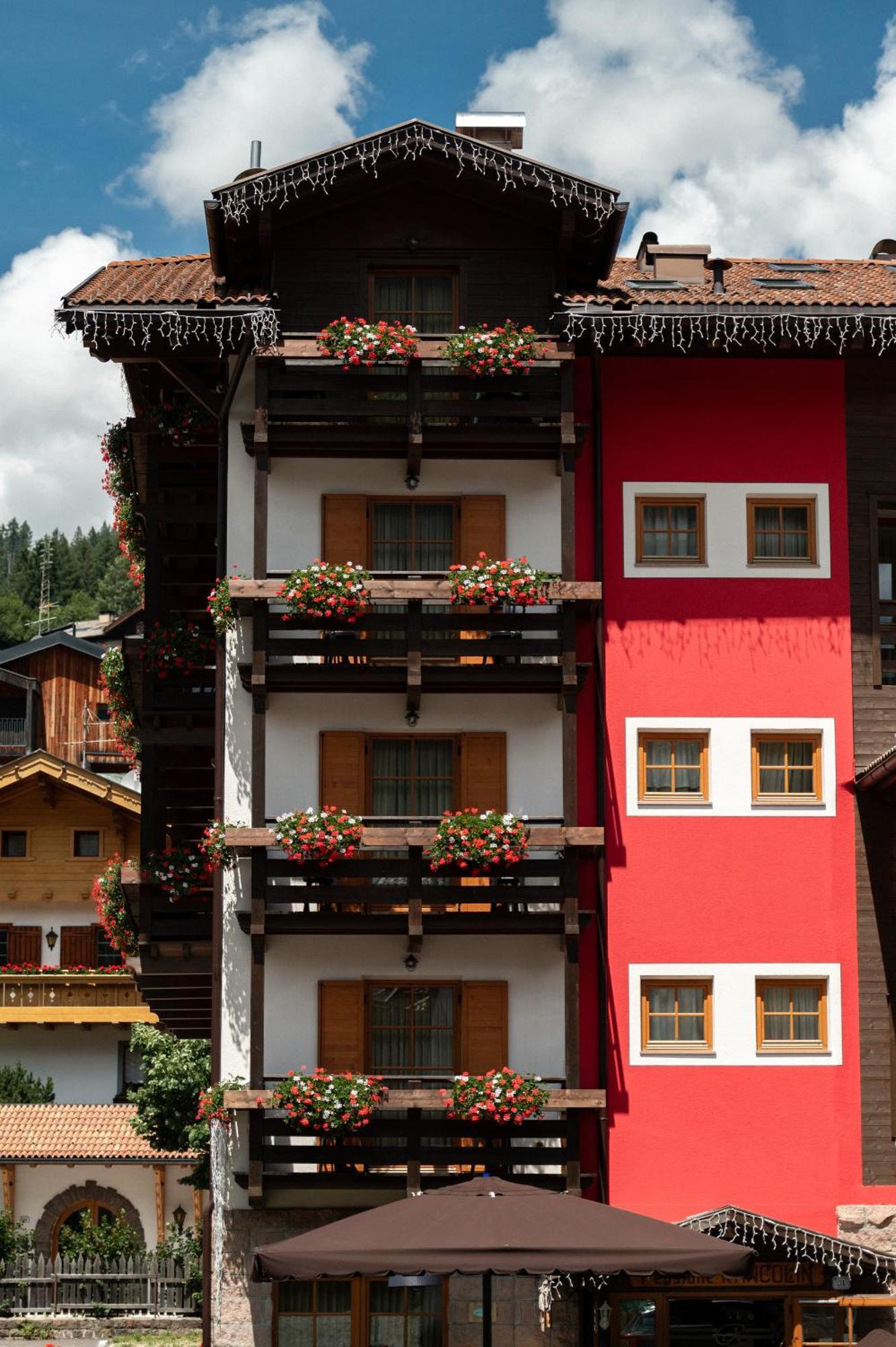 Romantic Charming Hotel Rancolin Moena Exteriör bild