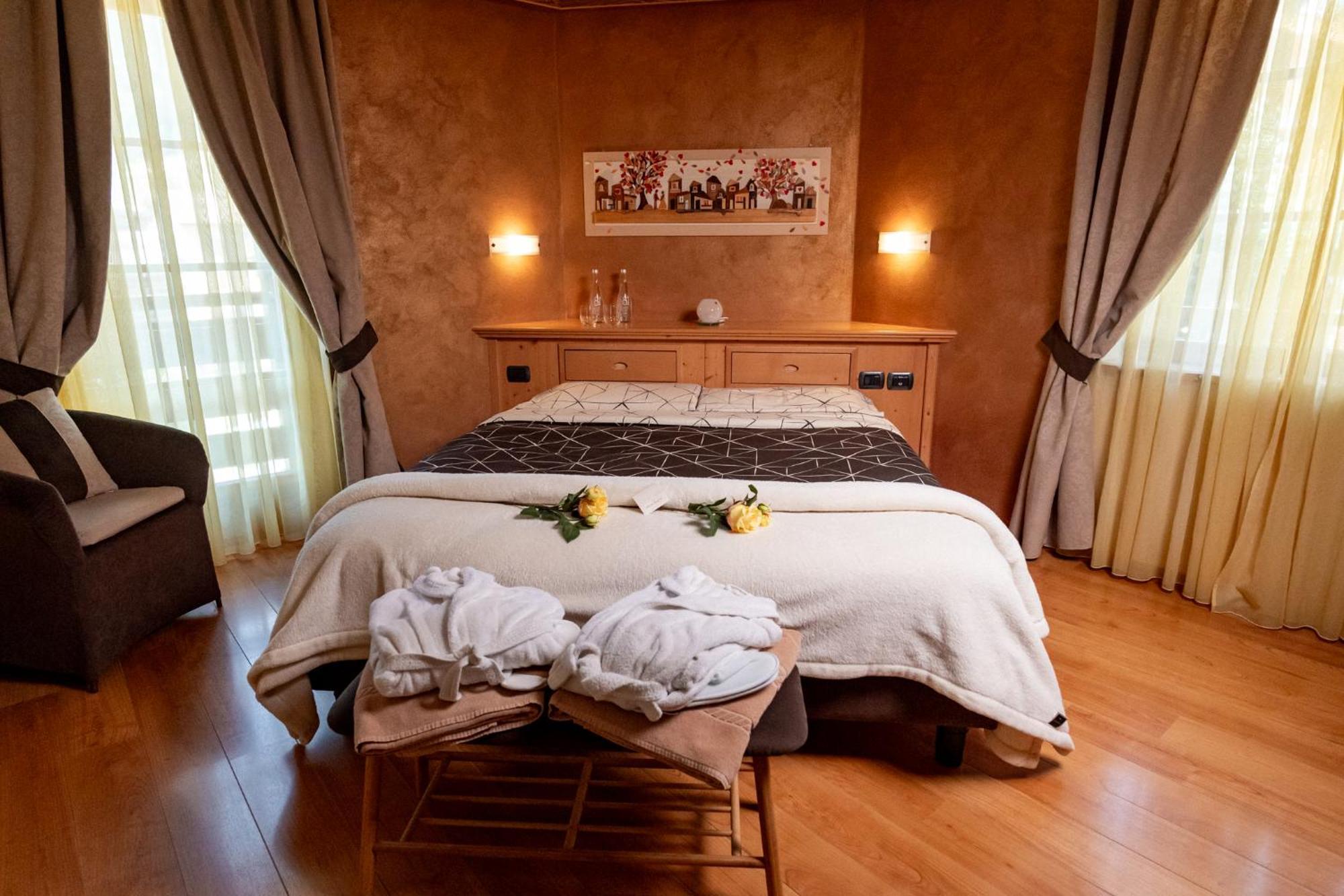 Romantic Charming Hotel Rancolin Moena Exteriör bild