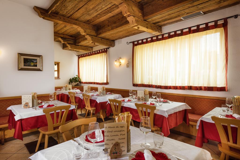 Romantic Charming Hotel Rancolin Moena Exteriör bild