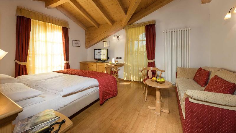 Romantic Charming Hotel Rancolin Moena Exteriör bild